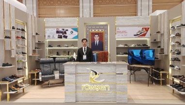 Обувная фабрика Röwşen принимает участие в международной транспортной выставке, проходящей в Ашхабаде
