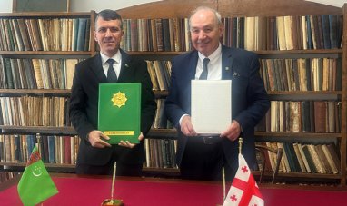 Türkmenistan ve Gürcistan’ın el yazmaları bilim daireleri, bir mutabakat anlaşması imzaladı