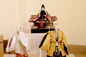 Передвижная выставка: «Нингё: искусство и красота японских кукол»
