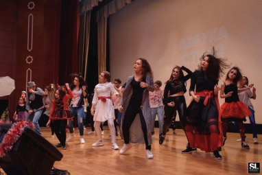 Современные танцы в Ашхабаде