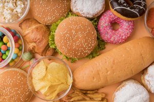 Captured by overeating: how to break the vicious circle?
