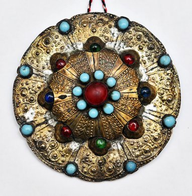 National Turkmen decoration “gulyaka” - Gasankuli motifs
