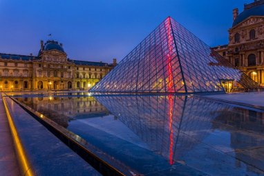 The Louvre Museum in Paris: unique collections of masterpieces of art