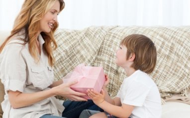 5 подарков, которые не стоит дарить маме