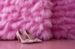 На мир сквозь розовое: как добавить розовый цвет в свой гардероб