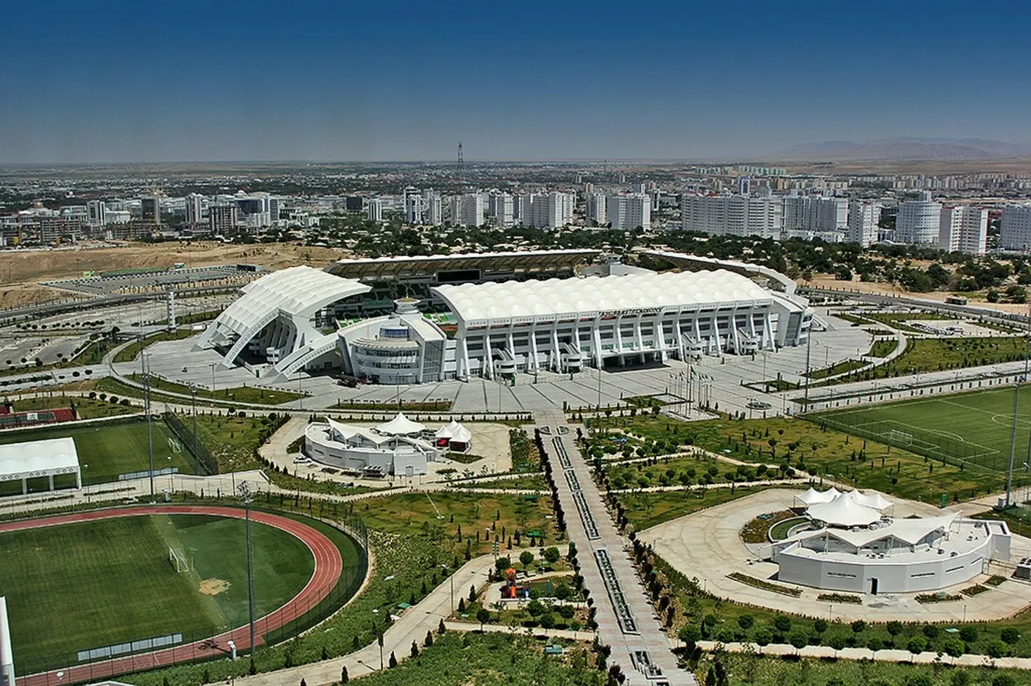 Цифровизация спорта: как пользоваться услугами стадиона «Ашхабад» через портал e.gov.tm