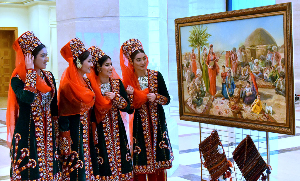 Национальное культурное наследие это. Краеведческий музей Туркменистана. Краеведческий музей Туркменабад. Туркменский Куштдепди. Историко культурный музей Туркменистана.