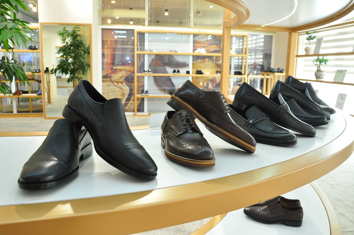 New types of shoes have added to the MB Shoes collection | Society